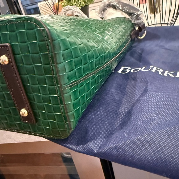 Dooney & Bourke woven Liliana tote with matching wristlet - Picture 5 of 9